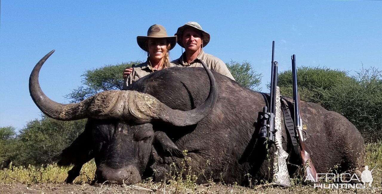 South Africa Hunting Buffalo