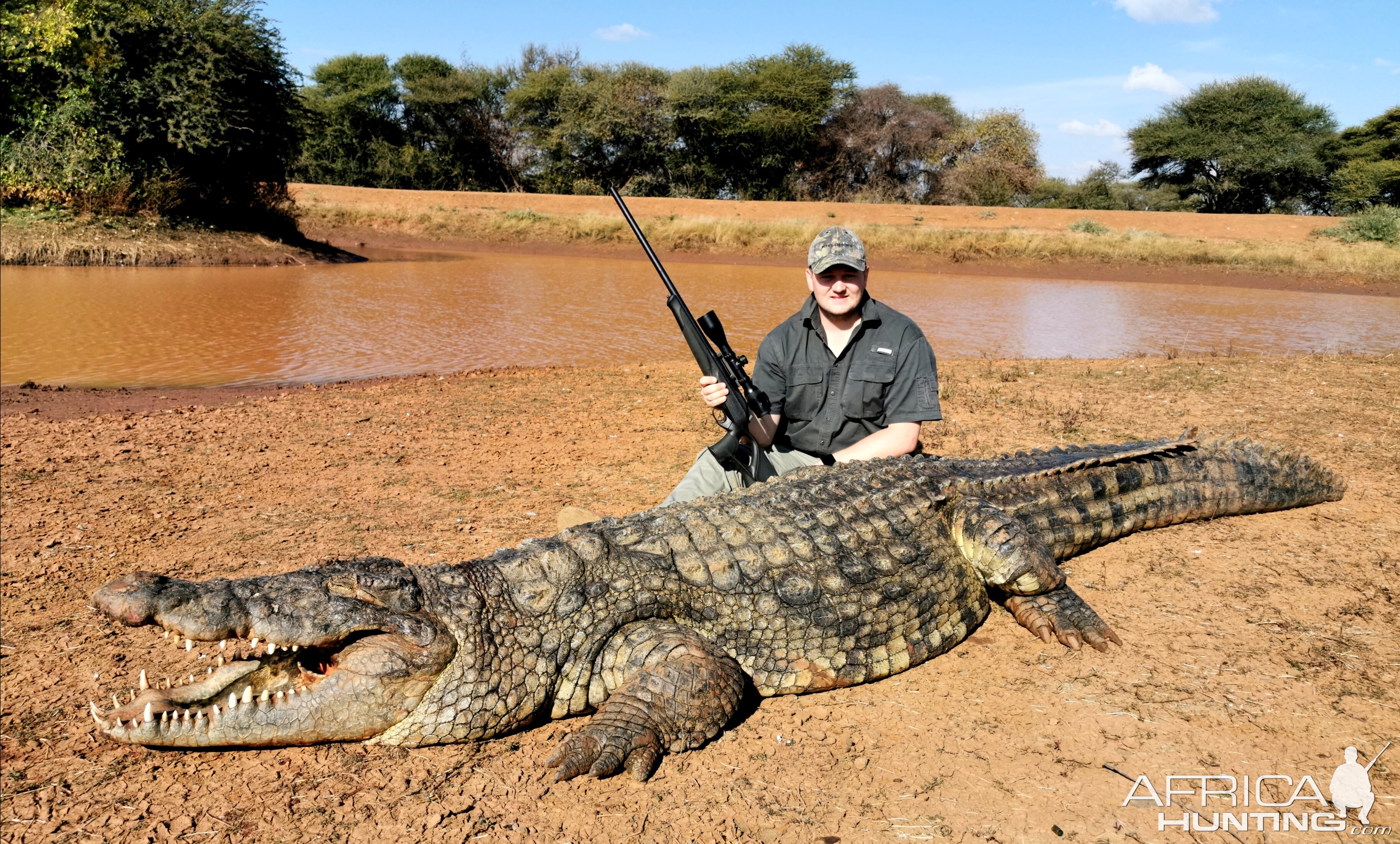 South Africa Hunting Crocodile