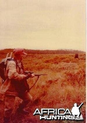 Suprise !! Big Brown Bear on KIll, Alaska