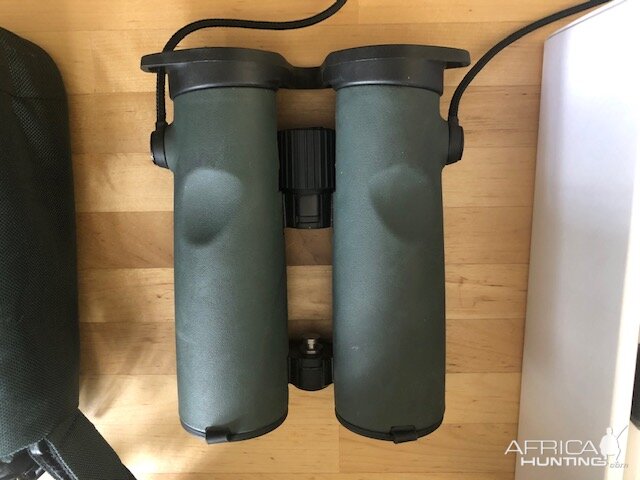 Swarovski 10x42 EL Binocular