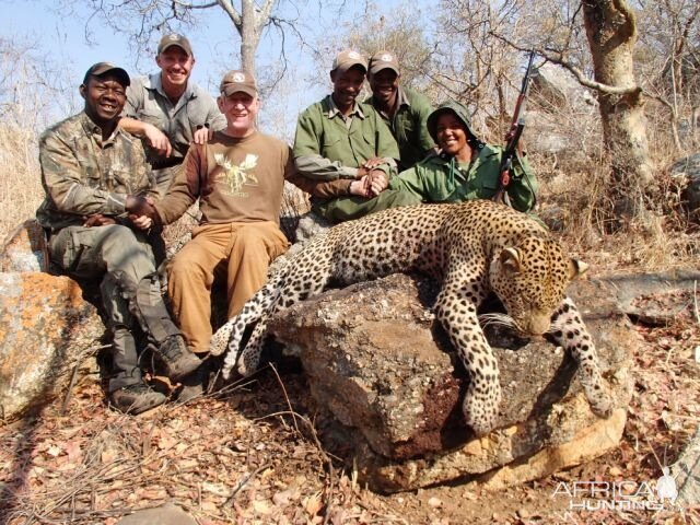 Tanzania Hunt Leopard