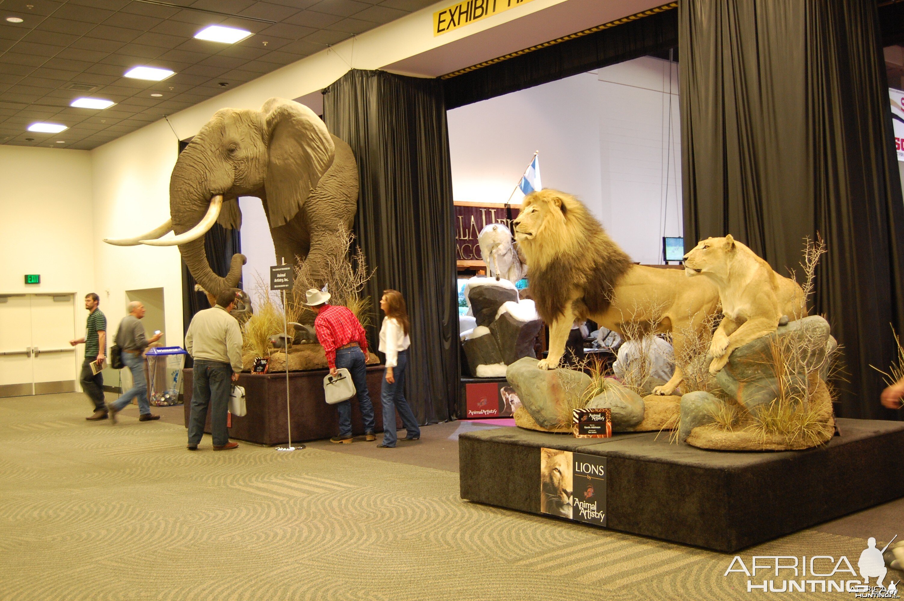 Taxidermy at Safari Club International Convention