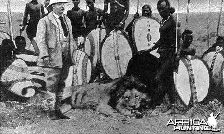 Theodore Roosevelt with Masai warriors and prize lion