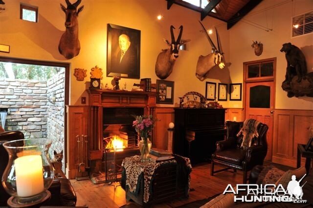 Thuru Lodge - Wintershoek Johnny Vivier Safaris in South Africa