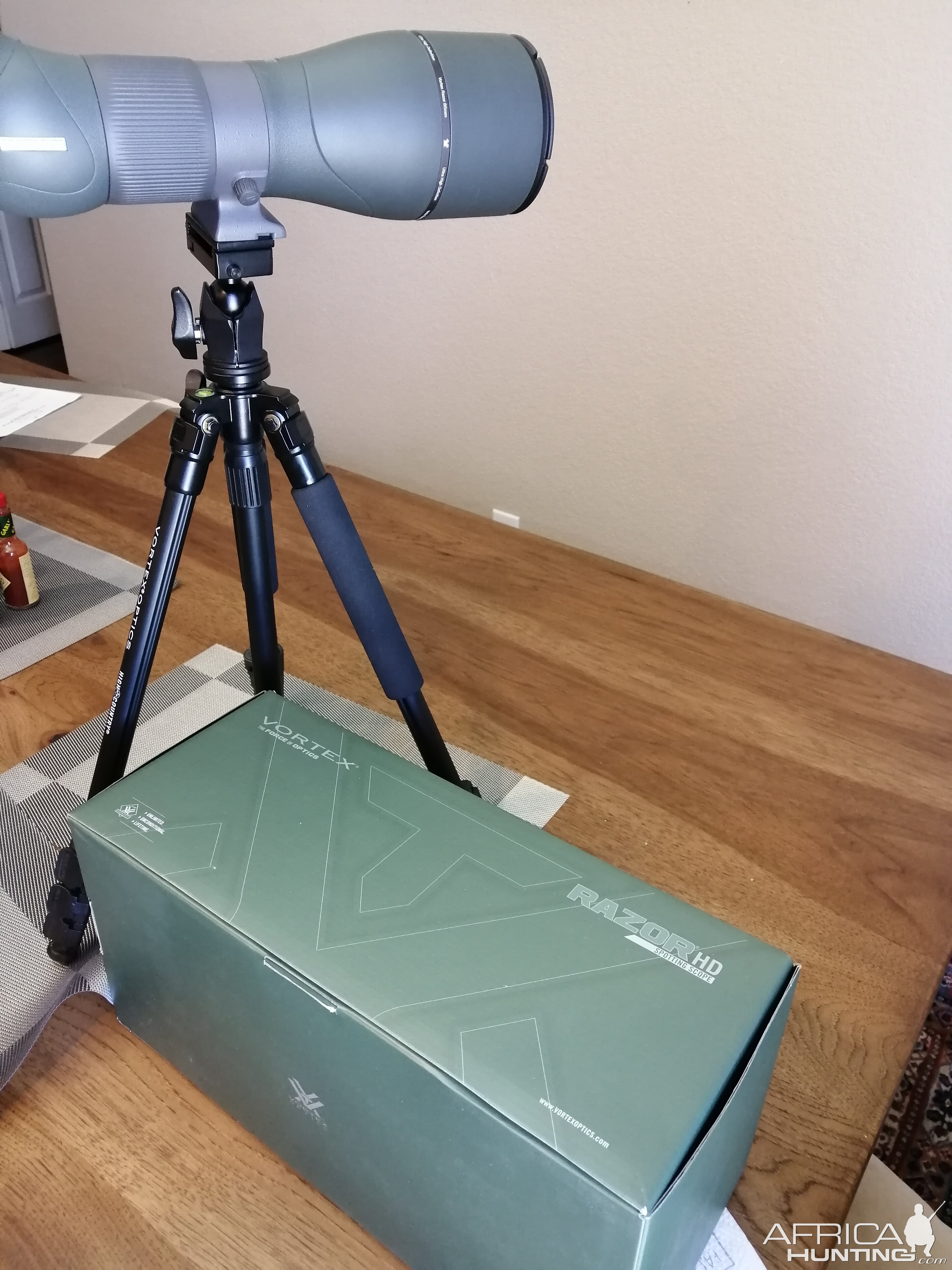 Vortex Razor HD 27-60 x 85 Angled Spotting Scope With Tripod