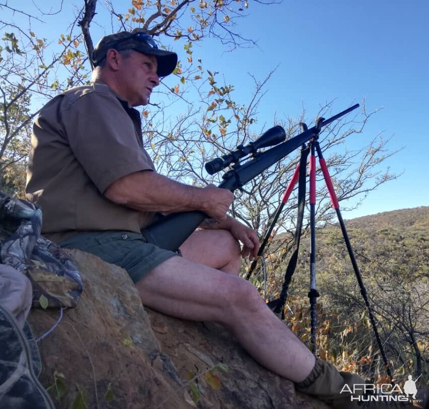 Waiting for a klipsringer to show up on the southern face of the mountain.