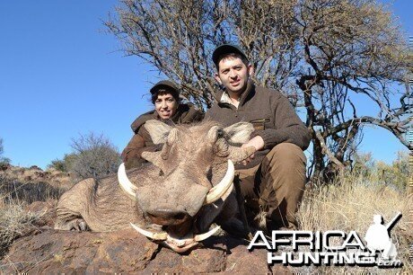 Warthog hunt with Wintershoek Johnny Vivier Safaris