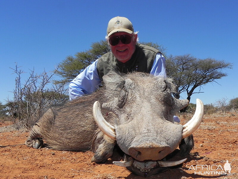 Warthog hunt with Wintershoek Johnny Vivier Safaris