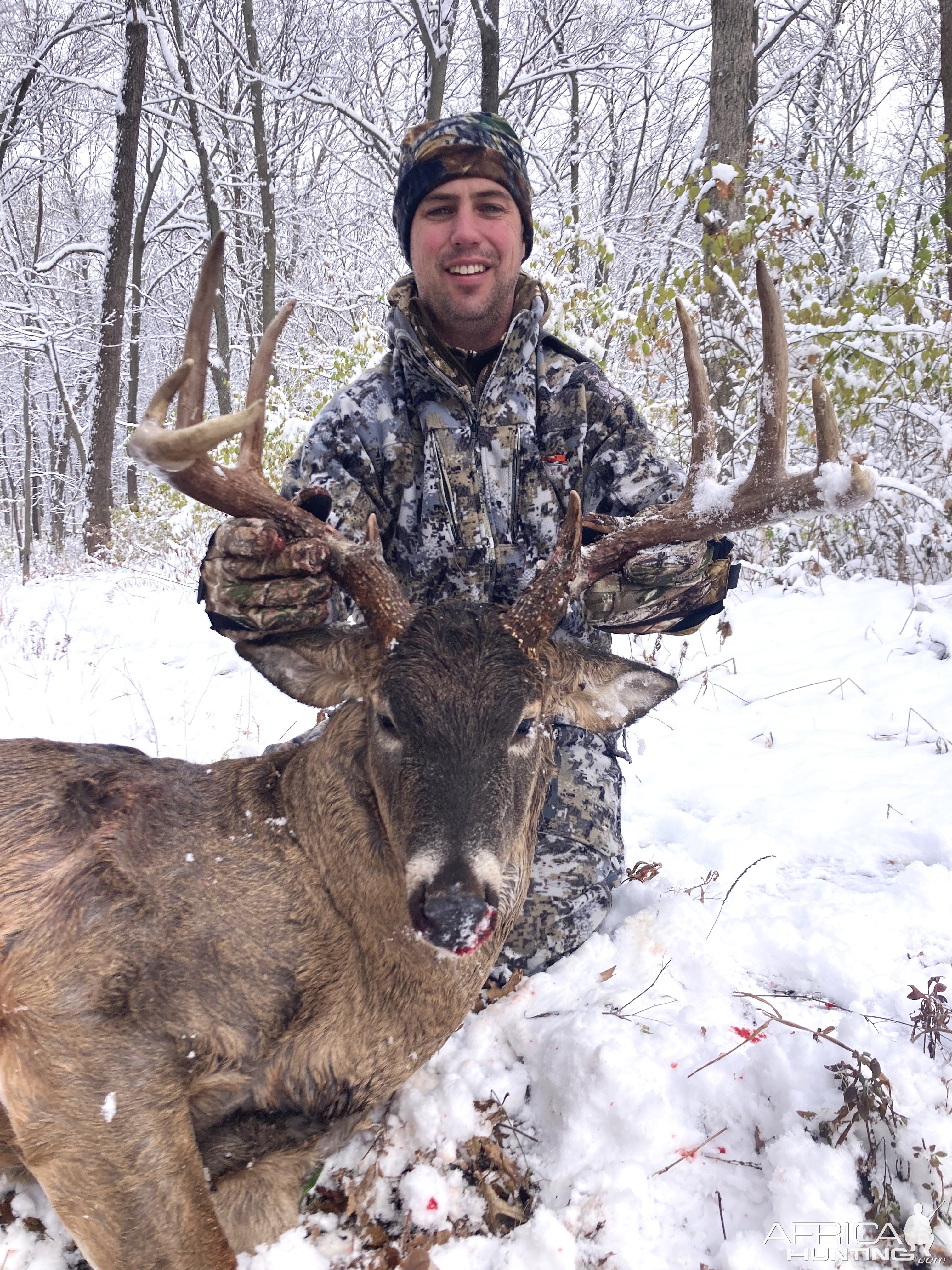 Whitetail Bow Hunt Iowa