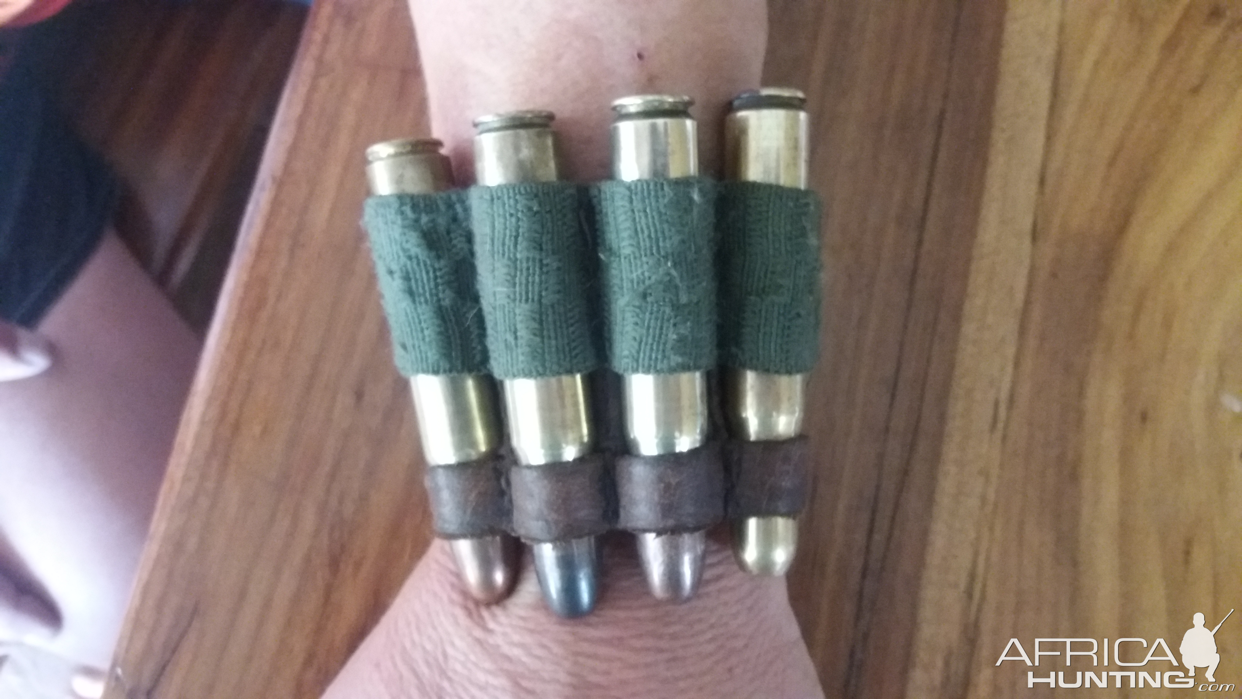 Wrist Cartridge Holder