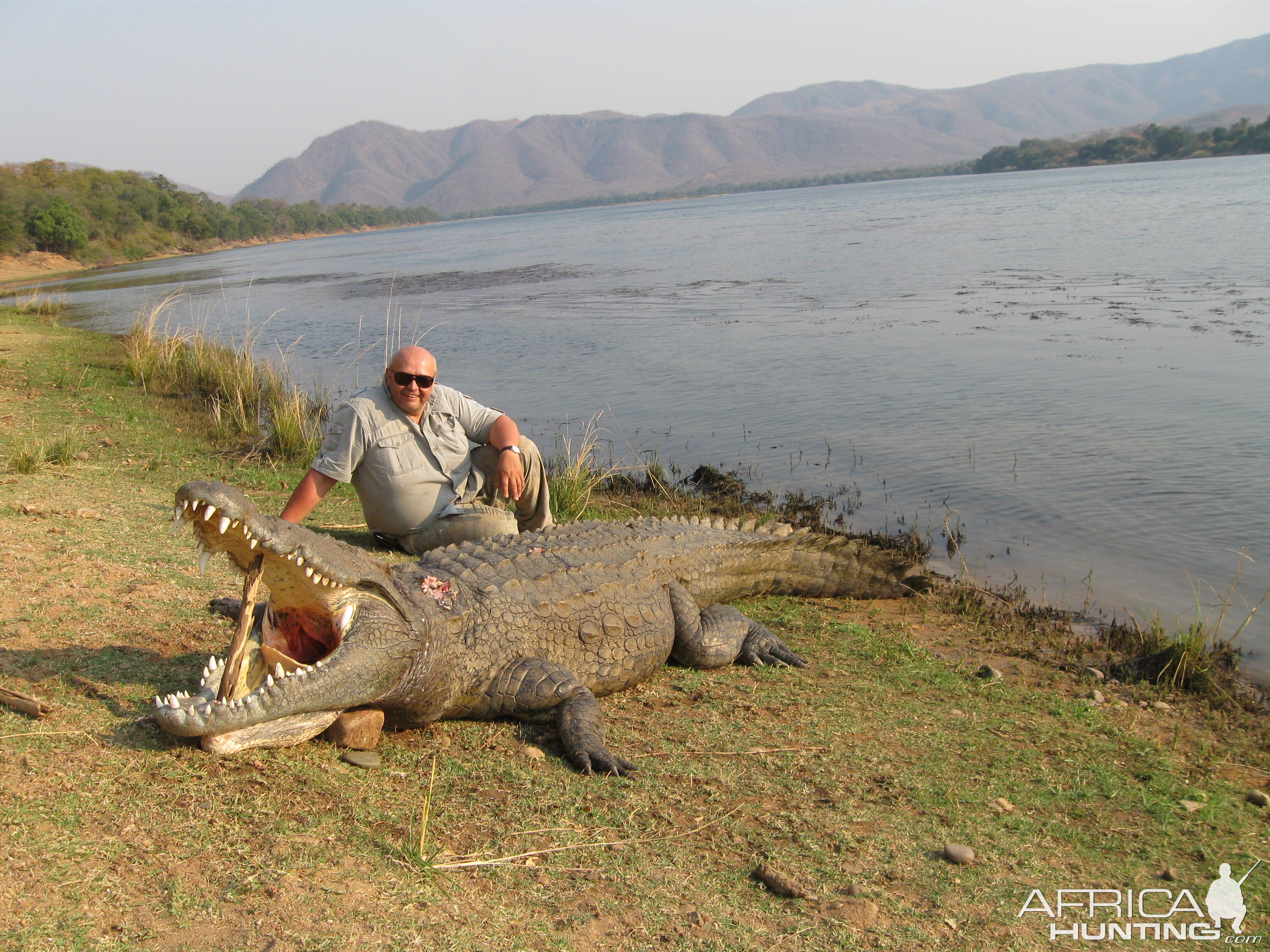 Zimbabwe Hunt Crocodile