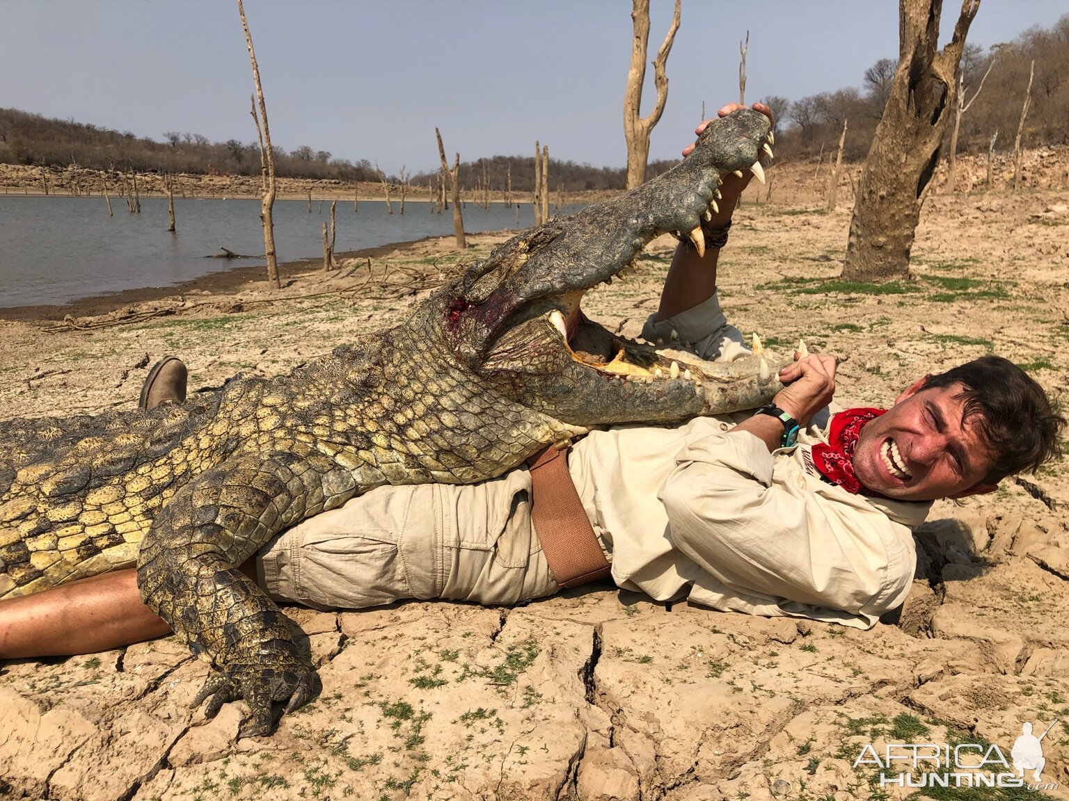 Zimbabwe Hunt Crocodile