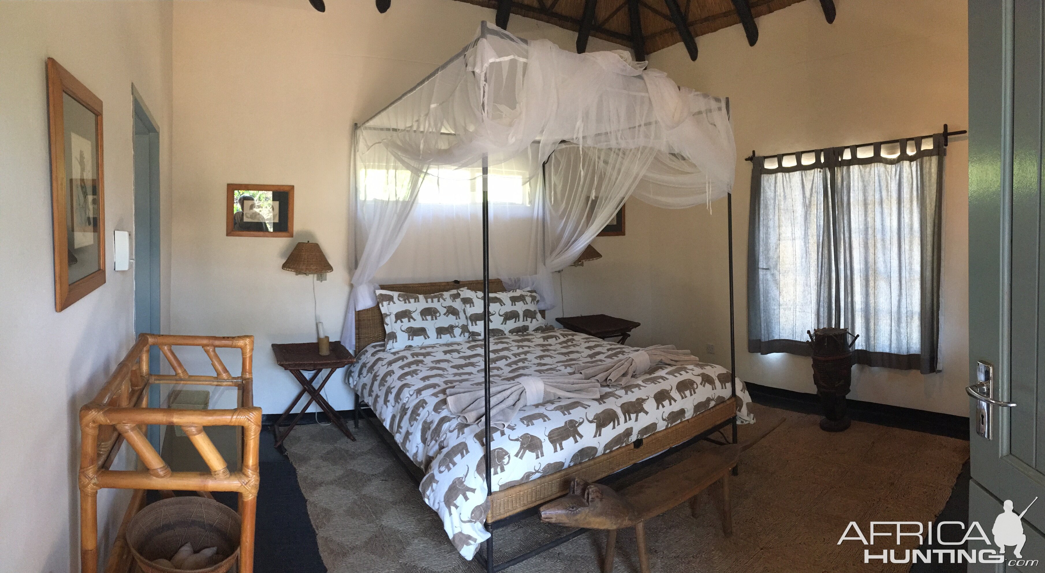 Zimbabwe Hunting Lodge